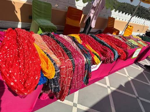 Leheriya Dupatta Stall